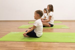 yoga-ninos-pilates-terapias-infantiles-los-montesinos-absana